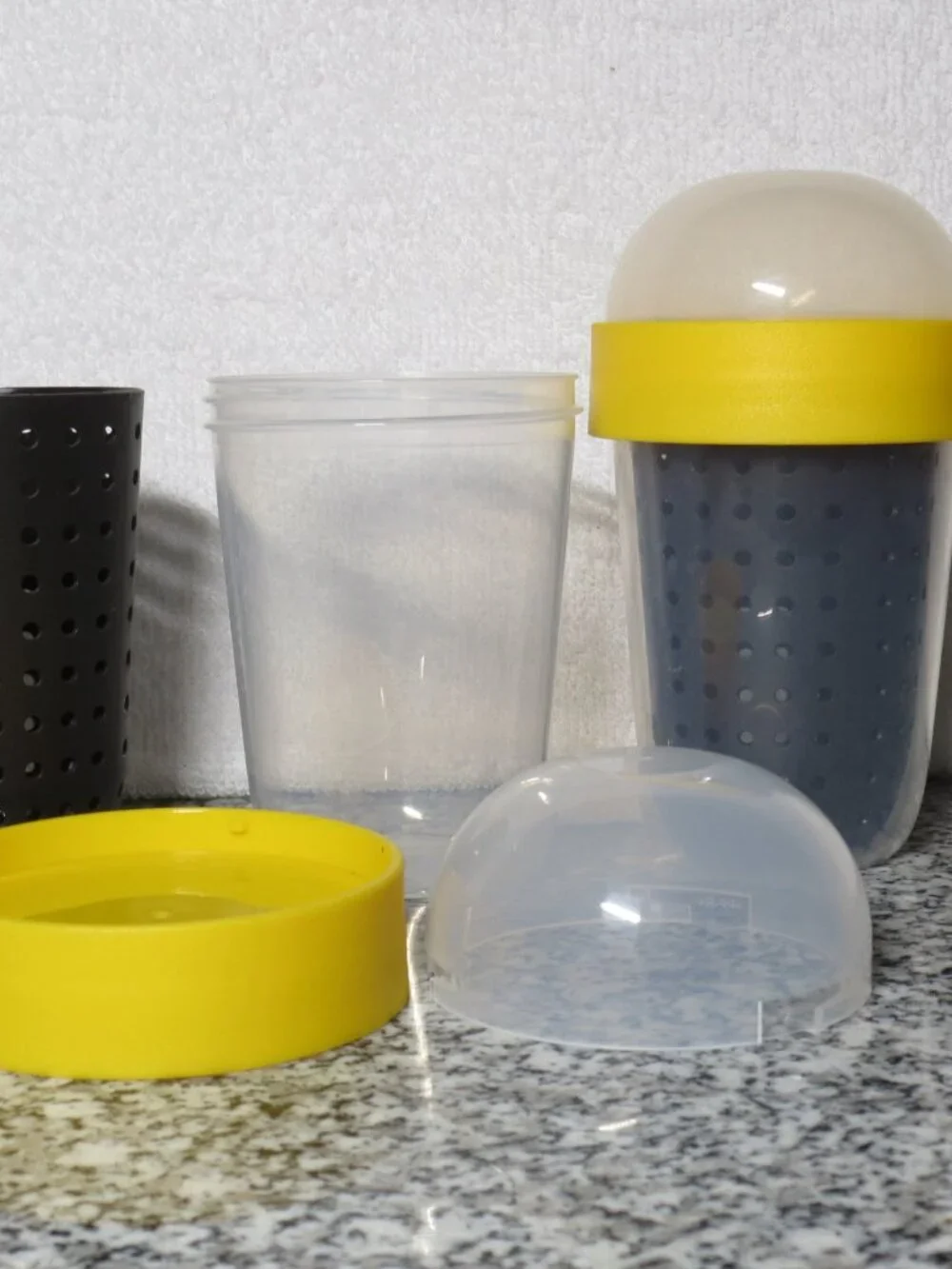 IKEA SPLITTERNY Snack Container, Gray/Yellow, 10 oz - Set of 2